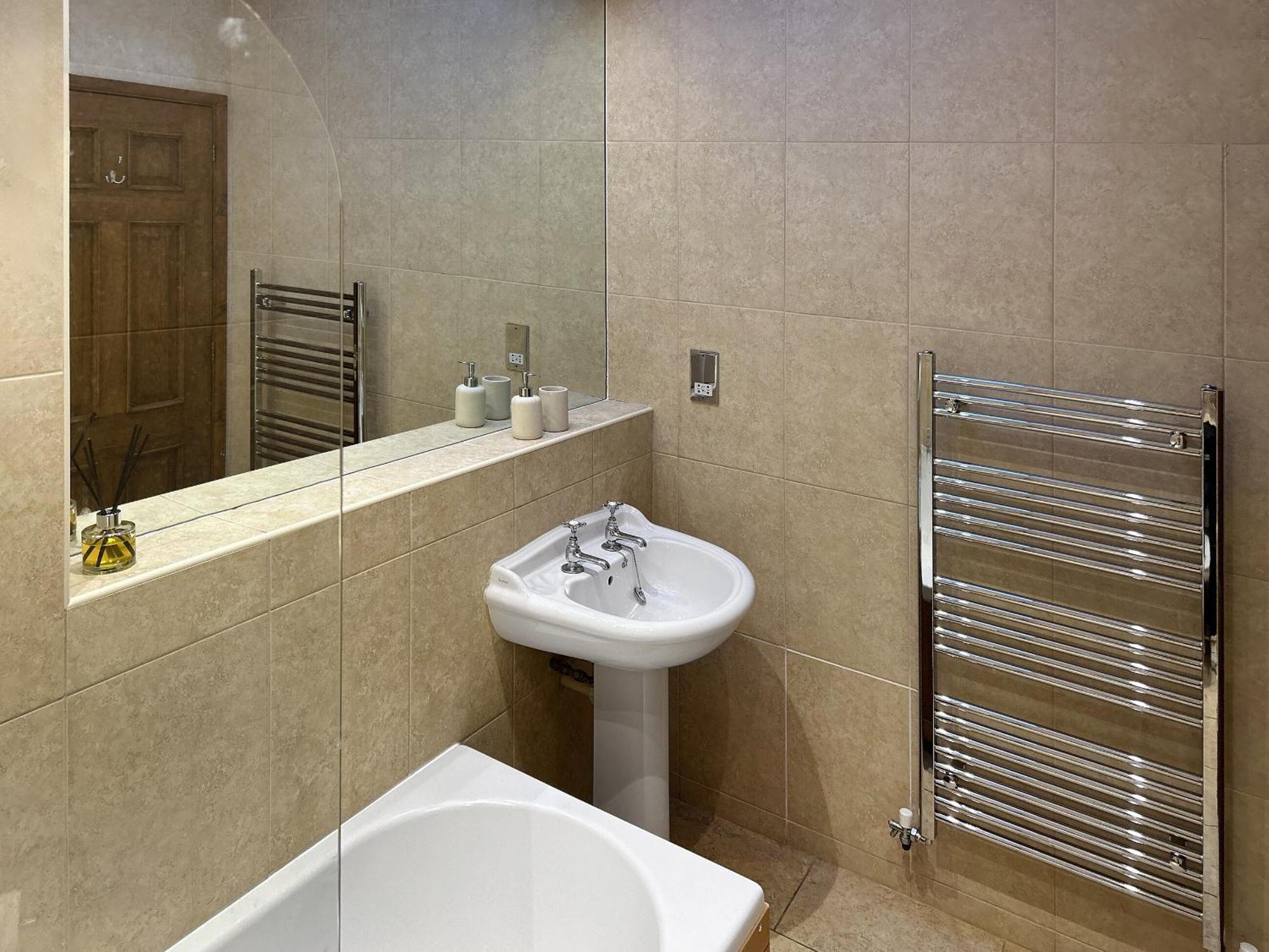 Oak Villa Falmouth Room photo